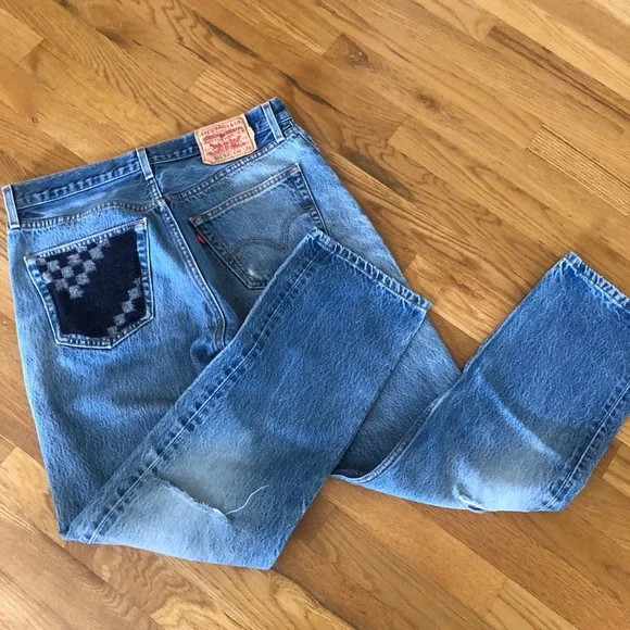 Vintage Levi 501 Jeans - Picture 6 of 11